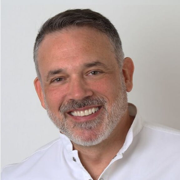 Dr Tim Bradstock-Smith