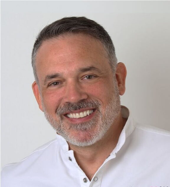 Dr Tim Bradstock-Smith